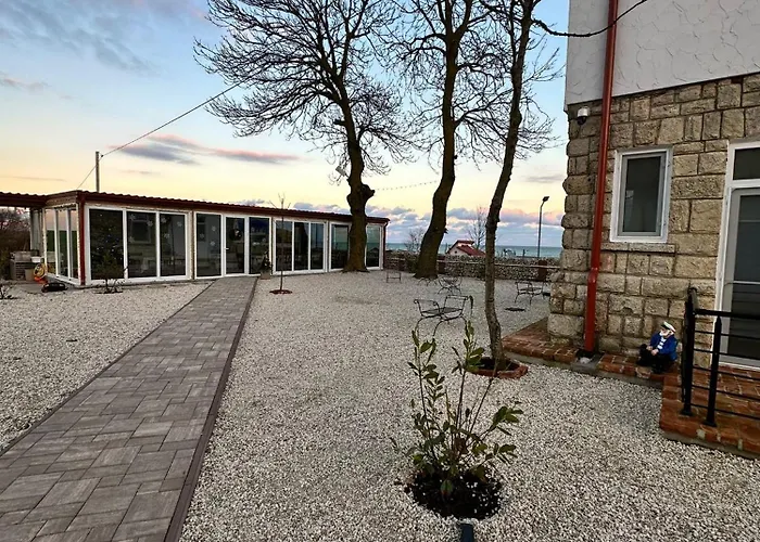 Halta Pescarus Guest house Douazeci si Trei August